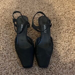 Van Eli Women's Black Heels